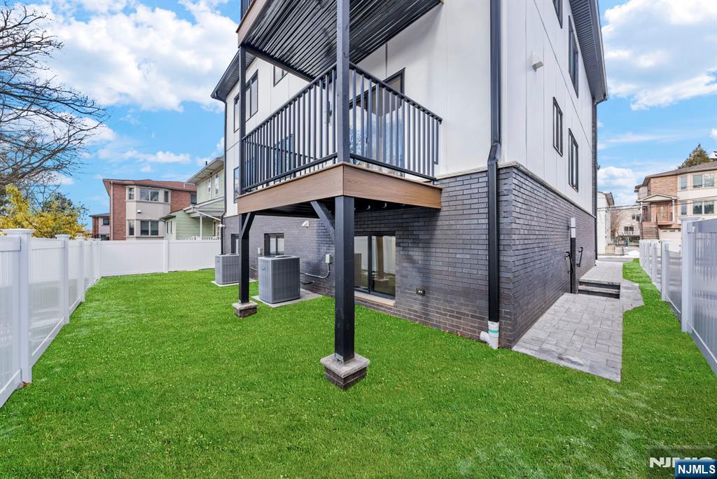 74 Liberty Place 2nd Floor