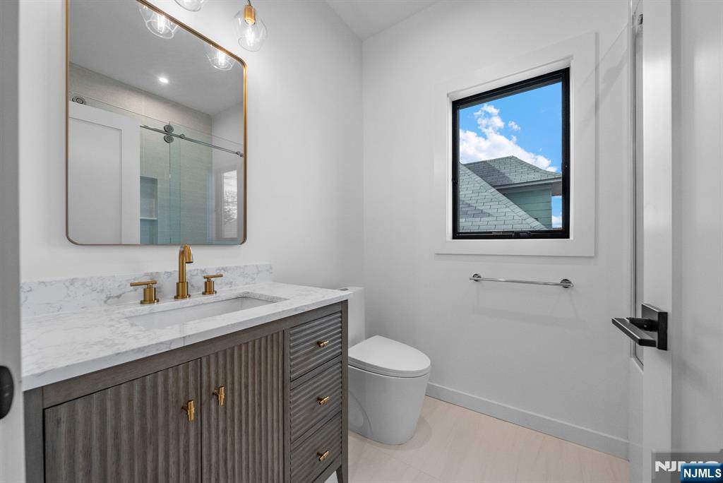 74 Liberty Place 2nd Floor