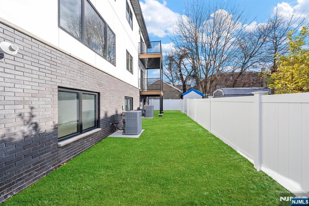 74 Liberty Place 2nd Floor