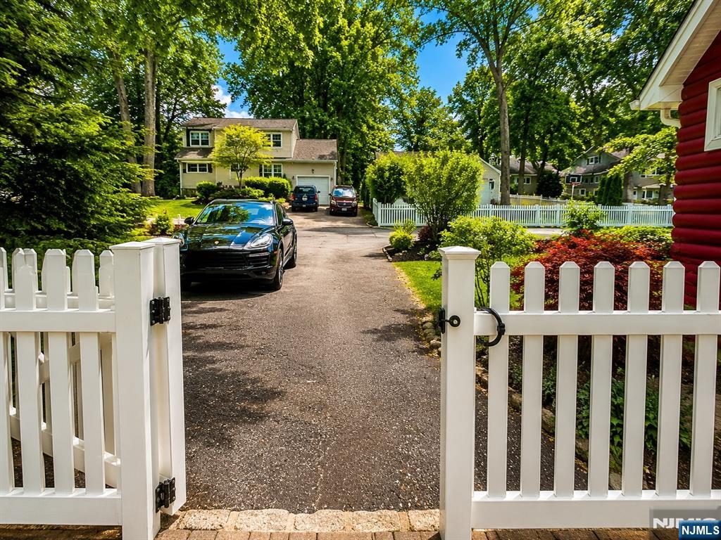 14 Baywood Terrace