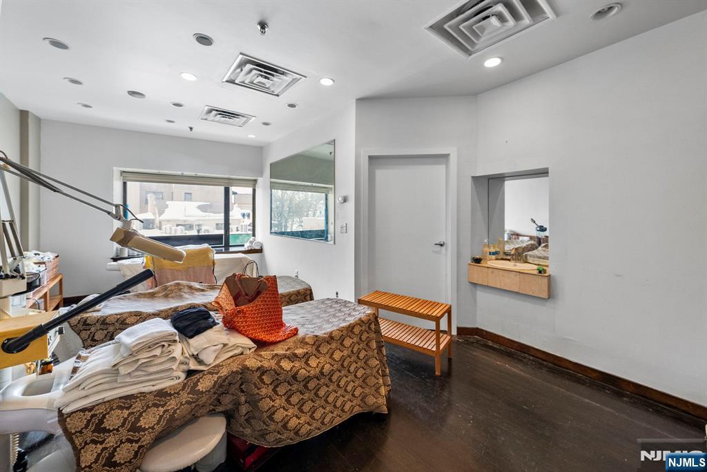 200 Main Street 2nd Floor