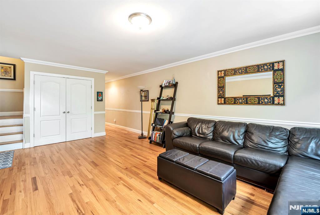 302 Tenafly Road