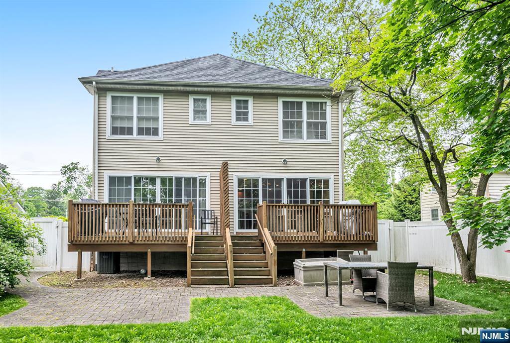 302 Tenafly Road