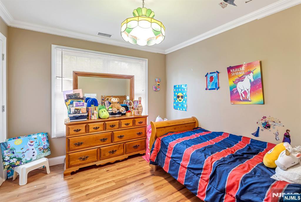 302 Tenafly Road