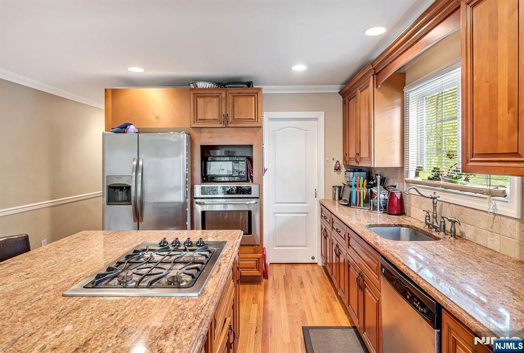 302 Tenafly Road