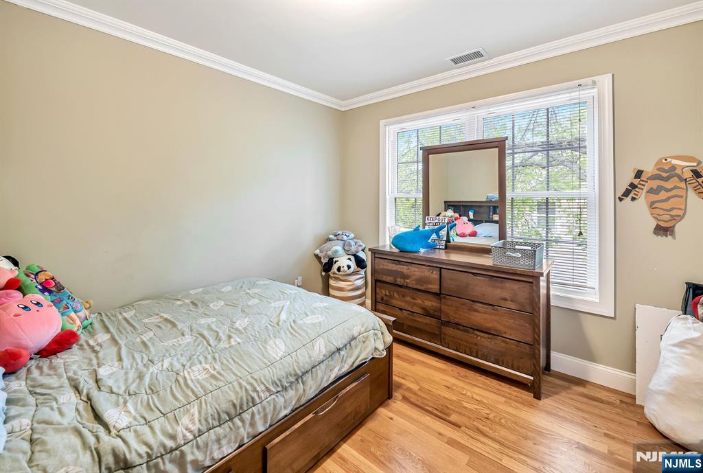 302 Tenafly Road