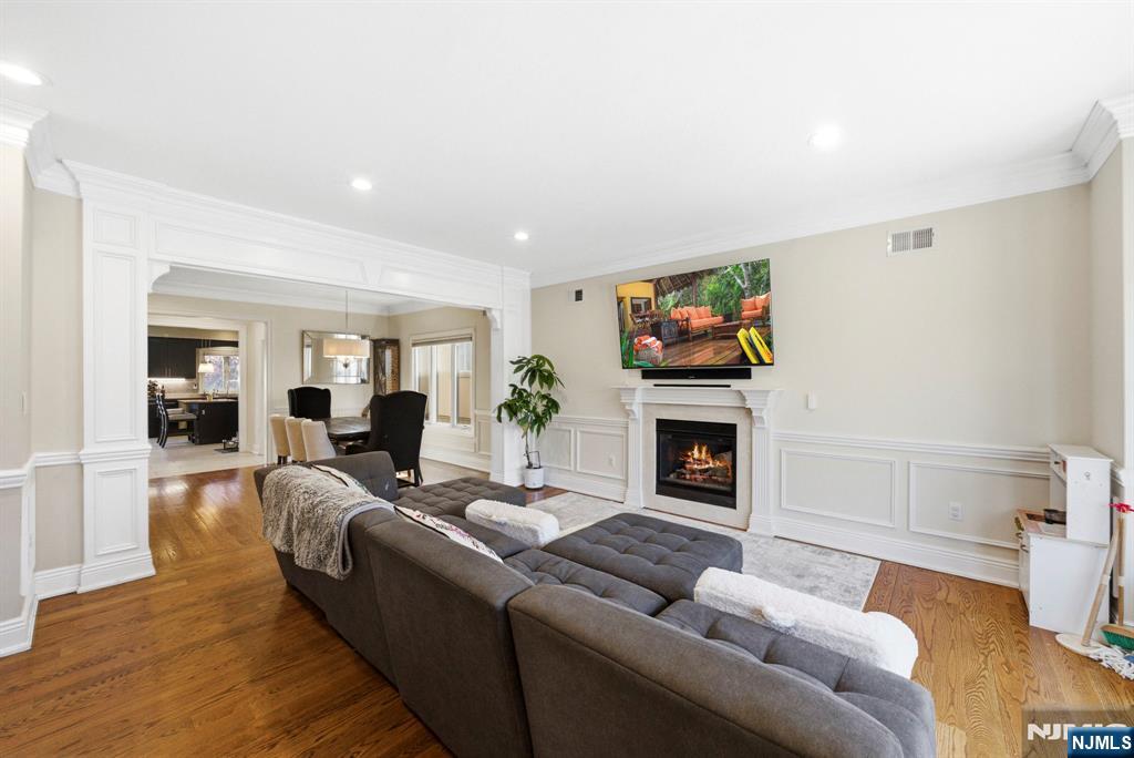 427 Lawton Avenue