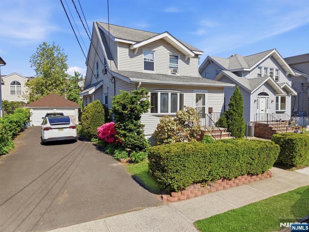 219 Columbus Avenue