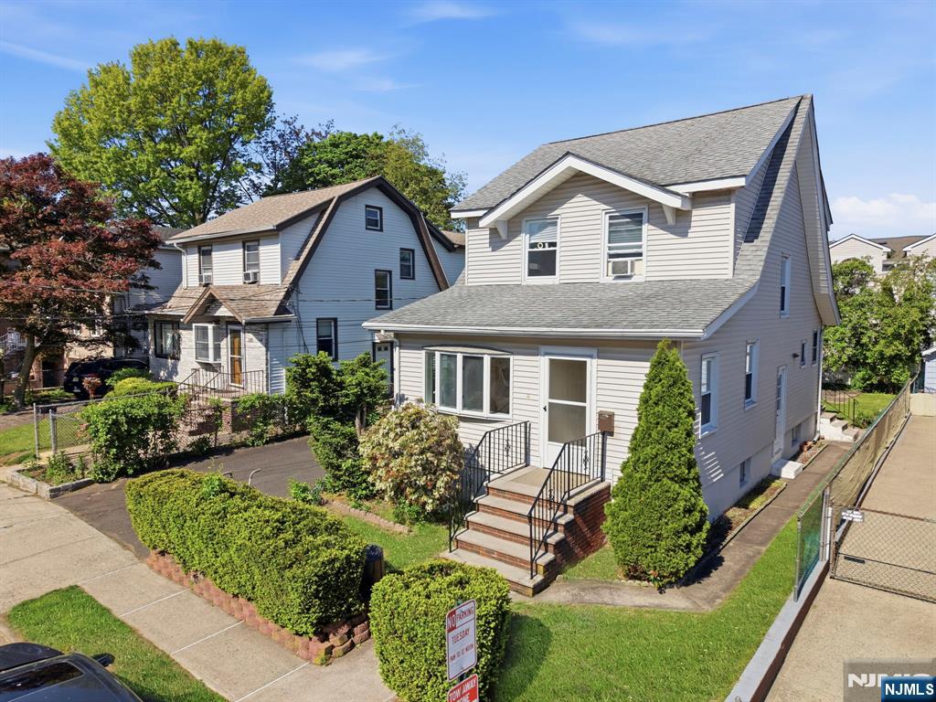 219 Columbus Avenue