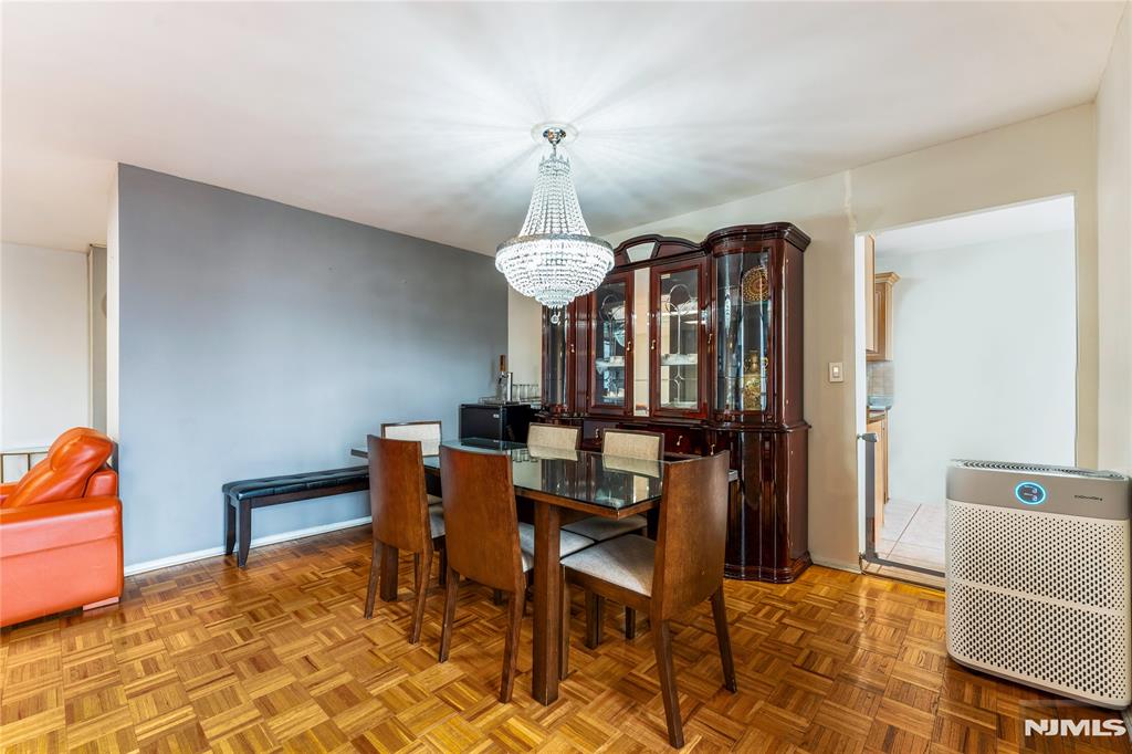300 Winston Drive 318