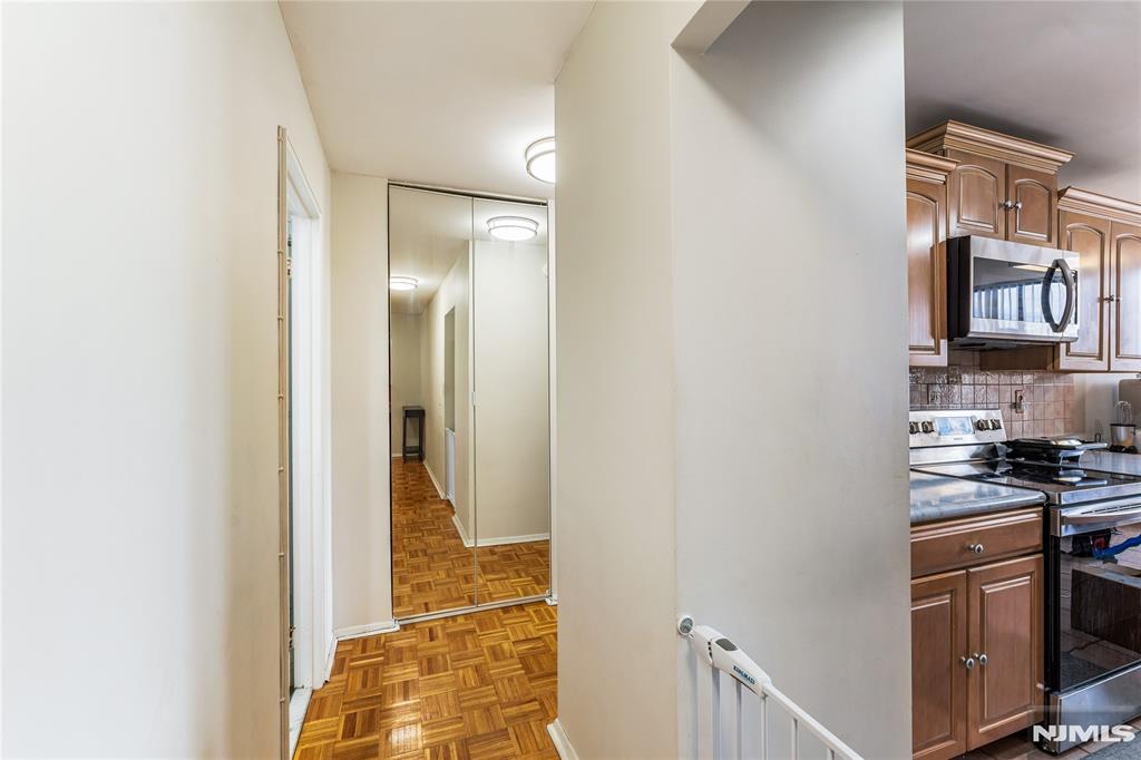 300 Winston Drive 318