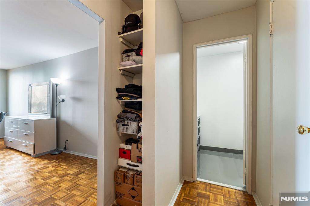 300 Winston Drive 318