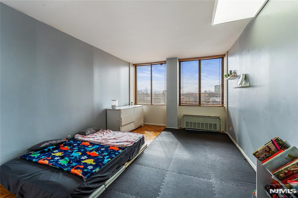 300 Winston Drive 318