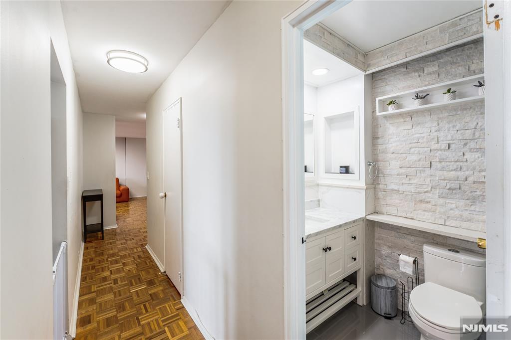 300 Winston Drive 318