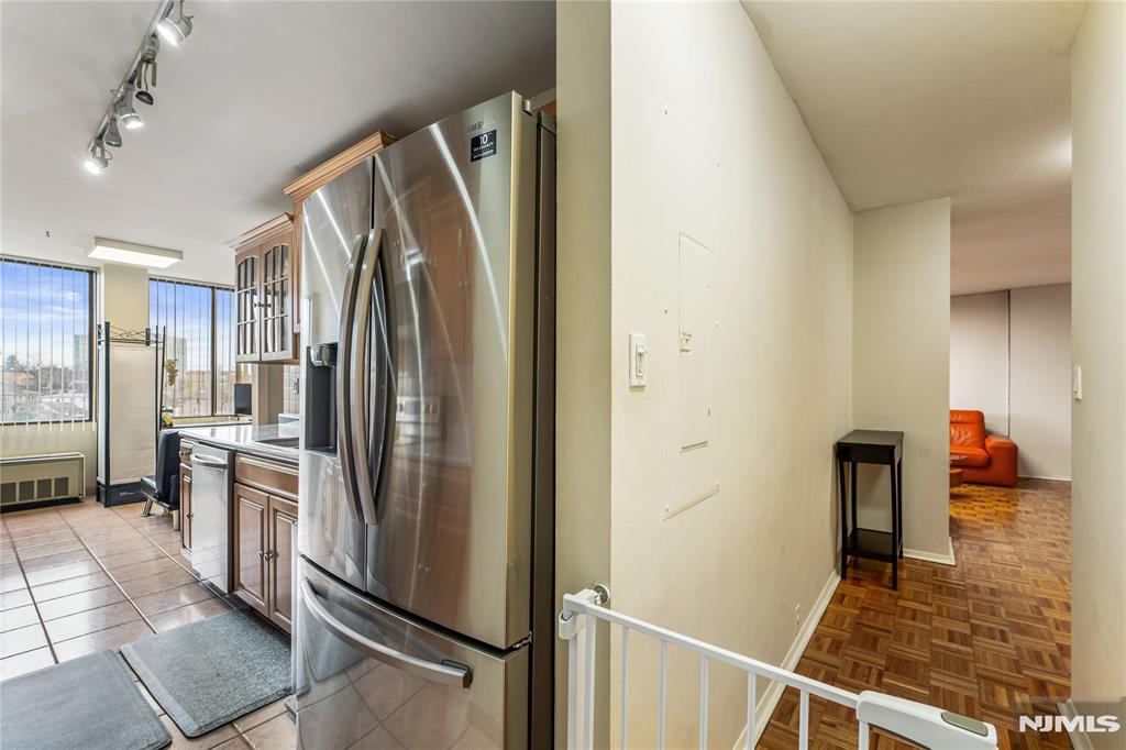 300 Winston Drive 318