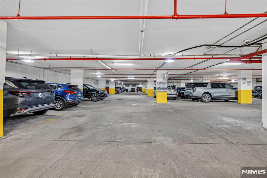 3312 Hudson Avenue 12K