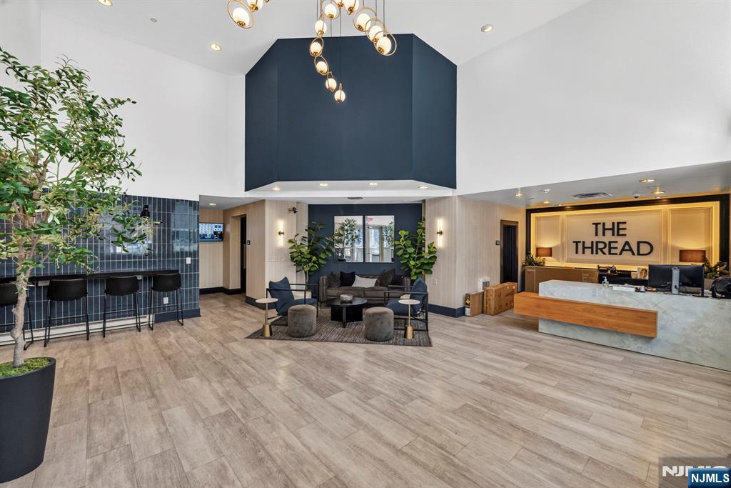 3312 Hudson Avenue 12K
