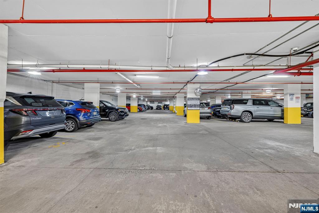 3312 Hudson Avenue 12K