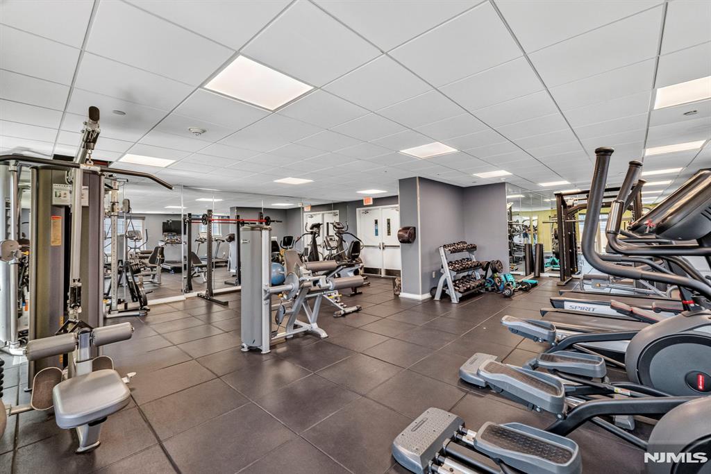 3312 Hudson Avenue 12K
