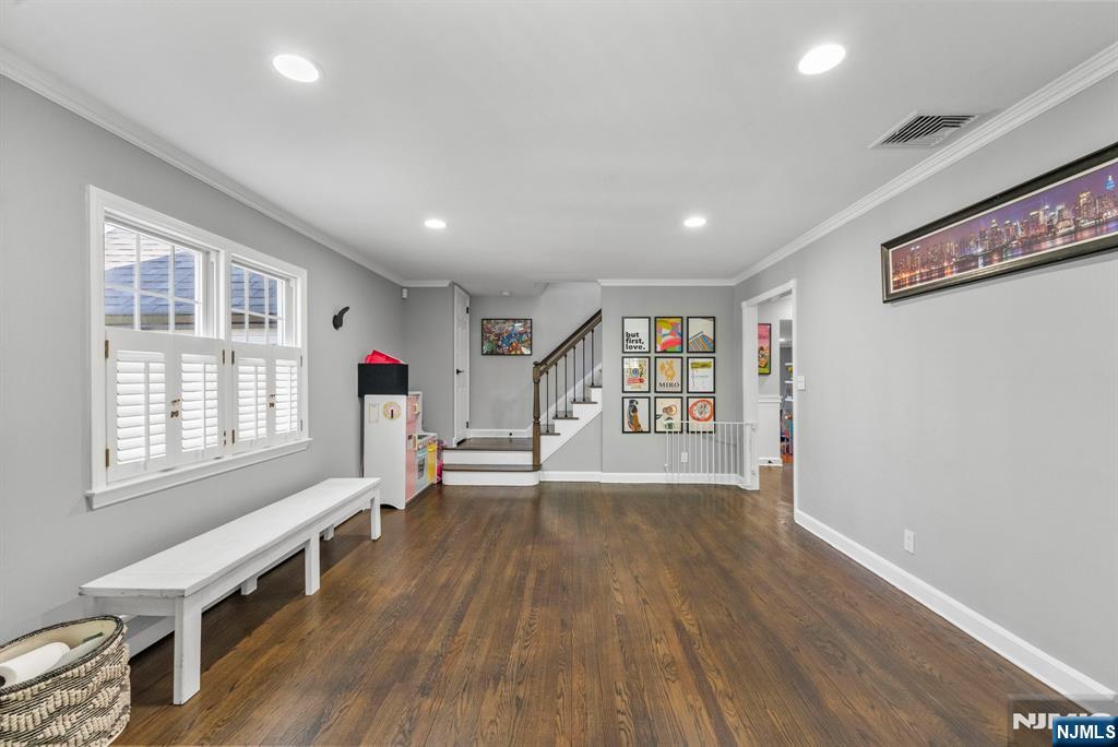 200 Hillside Avenue