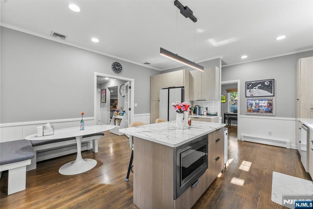 200 Hillside Avenue