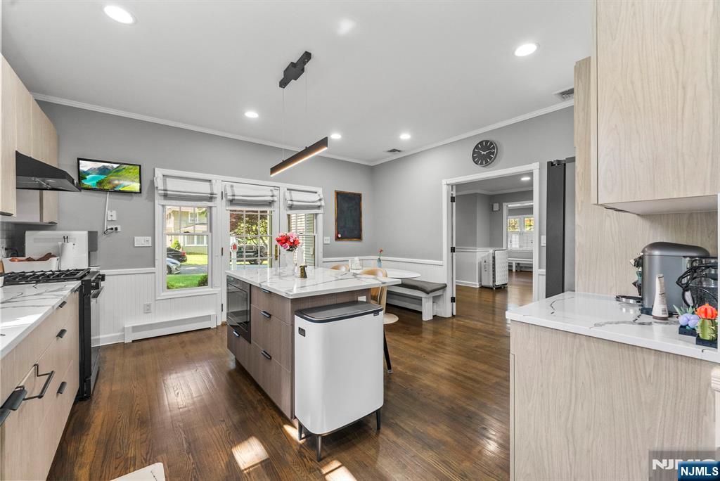 200 Hillside Avenue