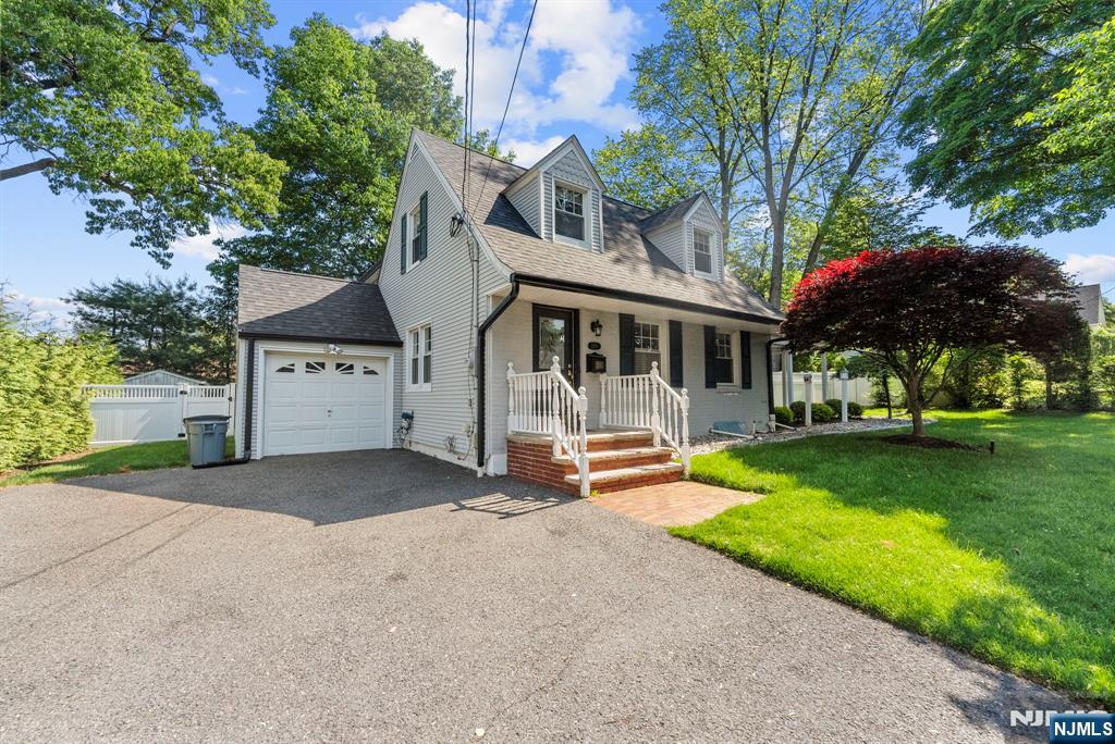 200 Hillside Avenue