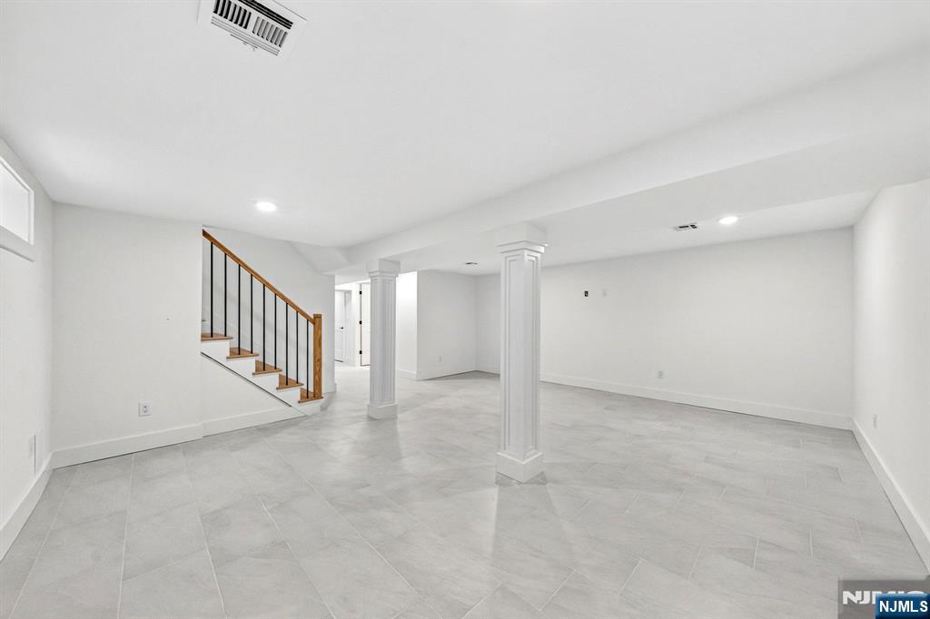 887 Linden Avenue