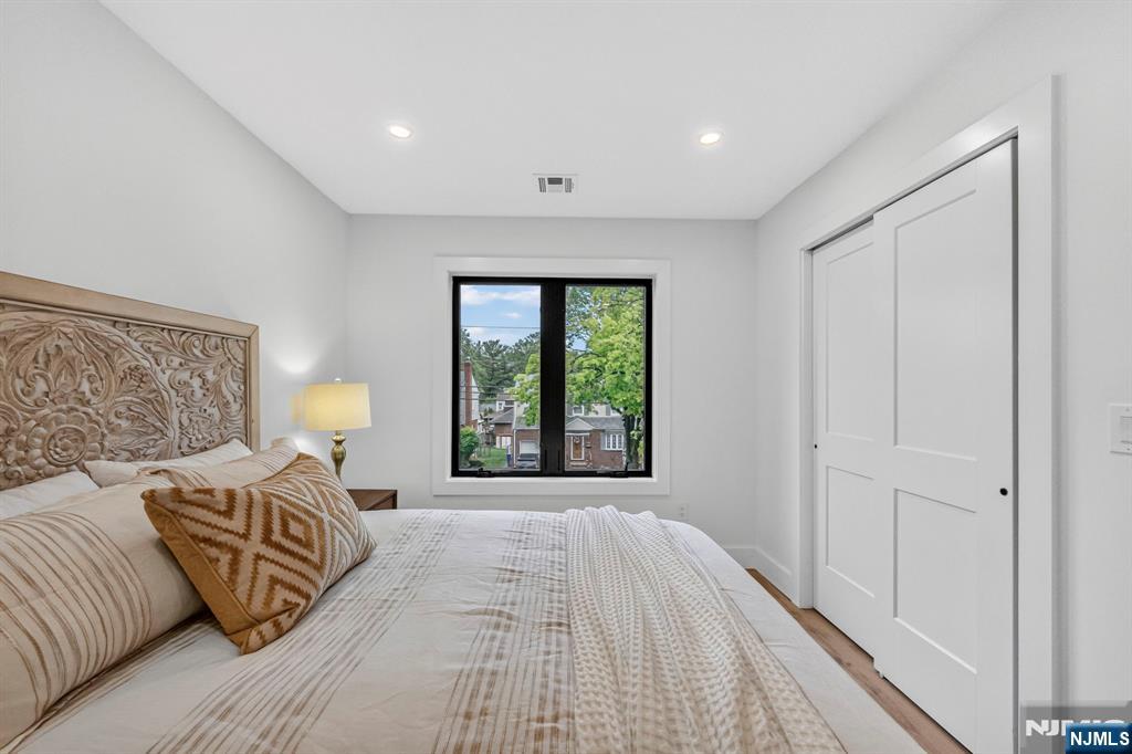 887 Linden Avenue
