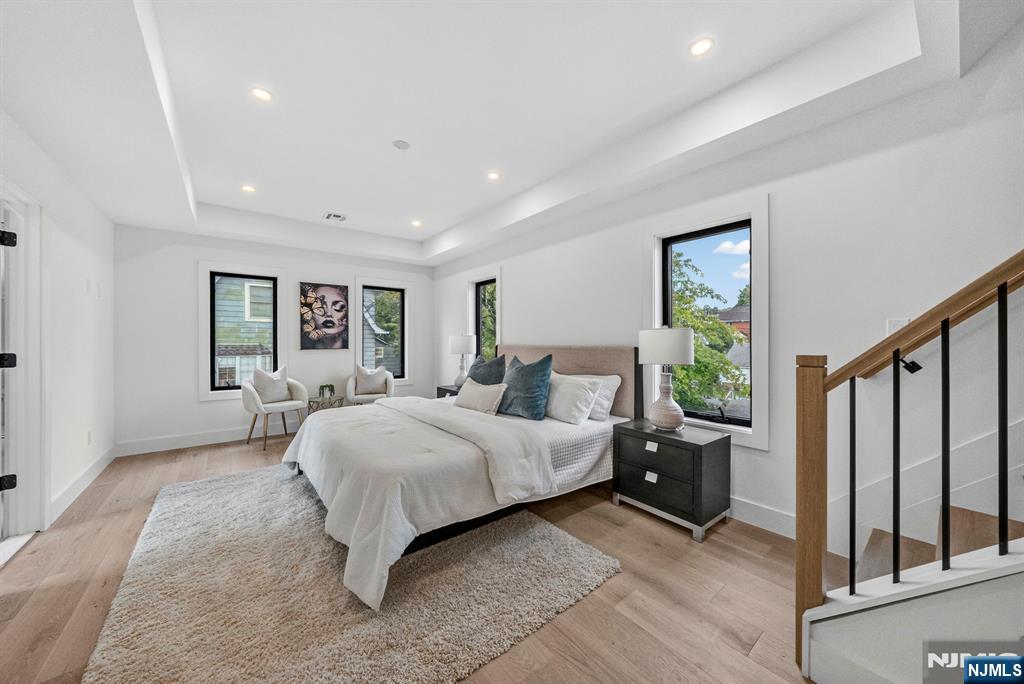 887 Linden Avenue
