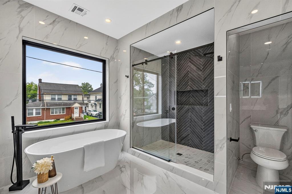 887 Linden Avenue