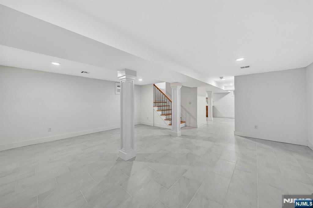 887 Linden Avenue