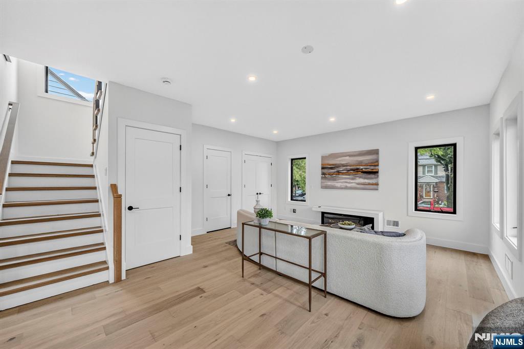 887 Linden Avenue