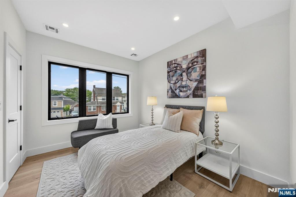 887 Linden Avenue