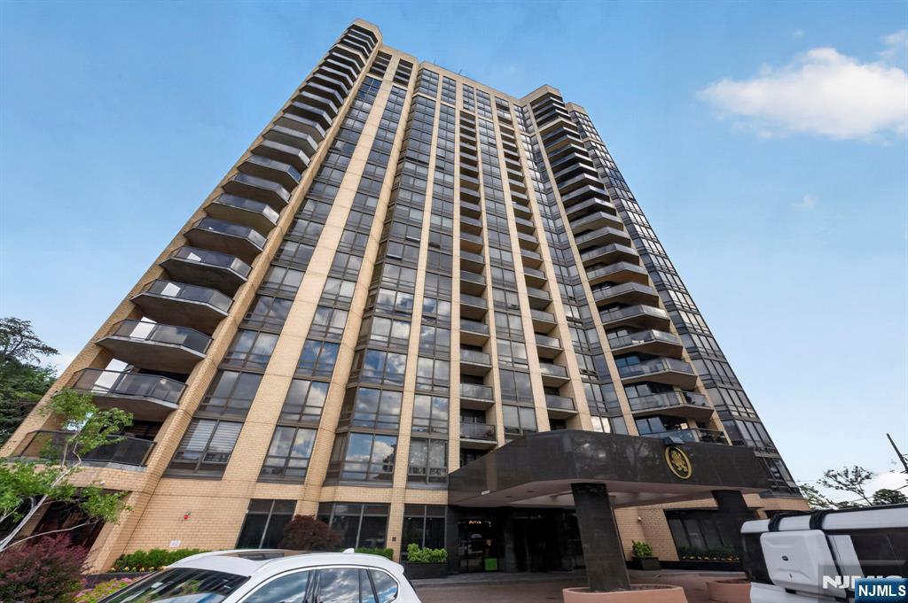 900 Palisade Avenue 2403