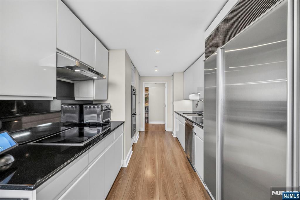 900 Palisade Avenue 2403