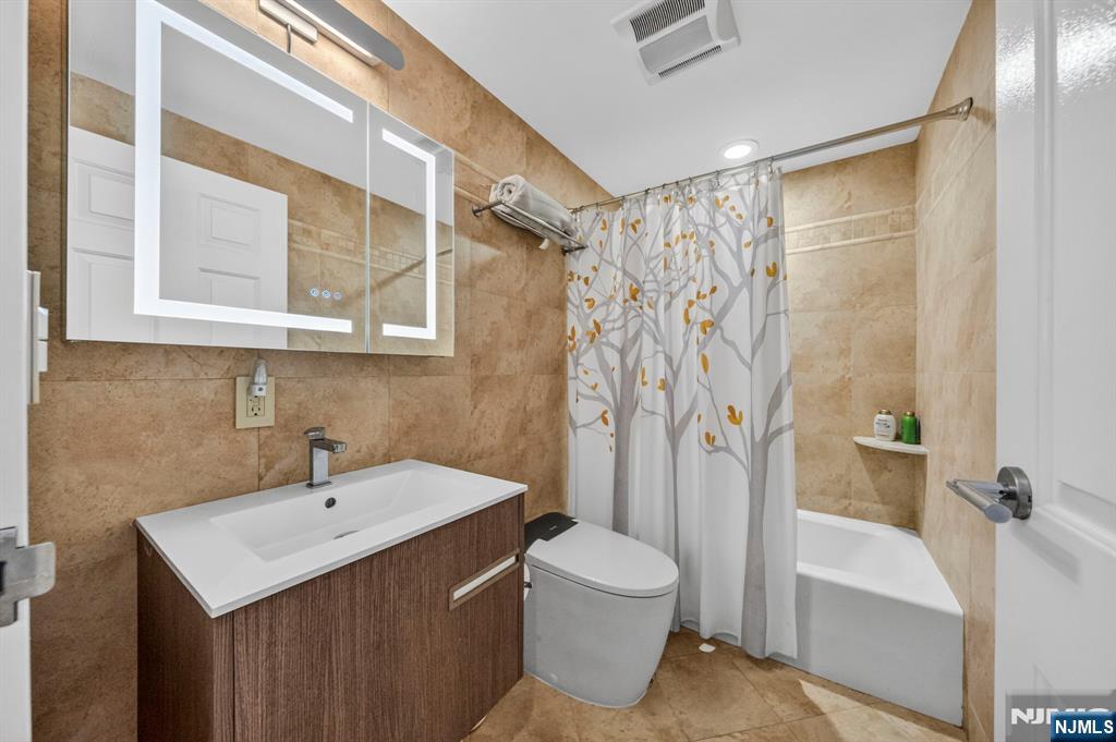 900 Palisade Avenue 2403