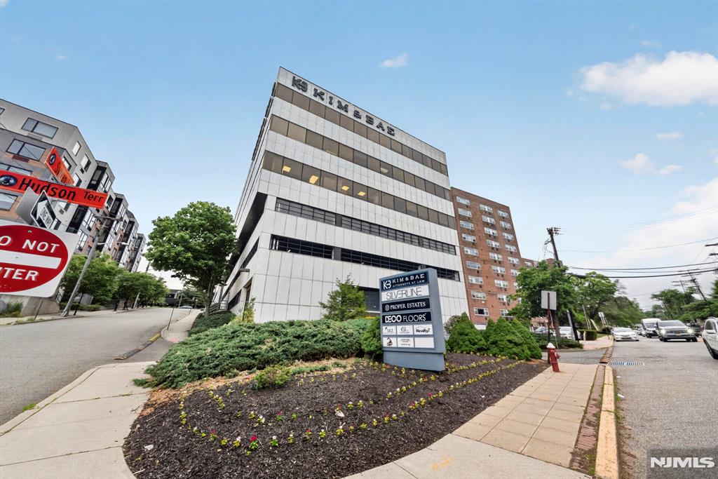 2160 Central Road 308