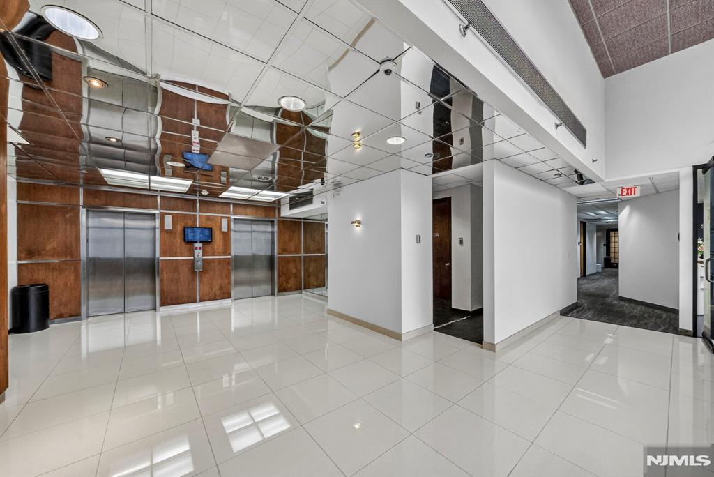 2160 Central Road 308