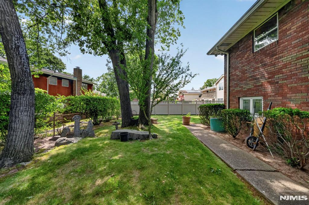 1230 Duncan Road
