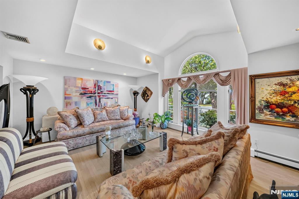 1230 Duncan Road