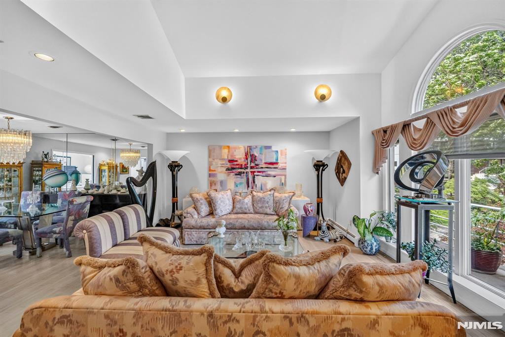 1230 Duncan Road