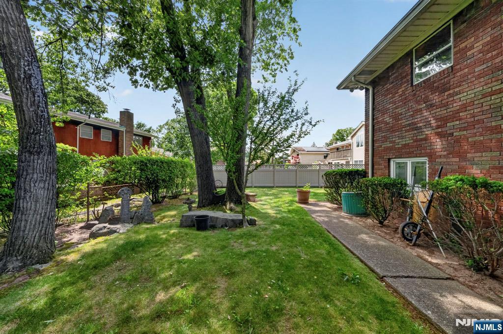1230 Duncan Road