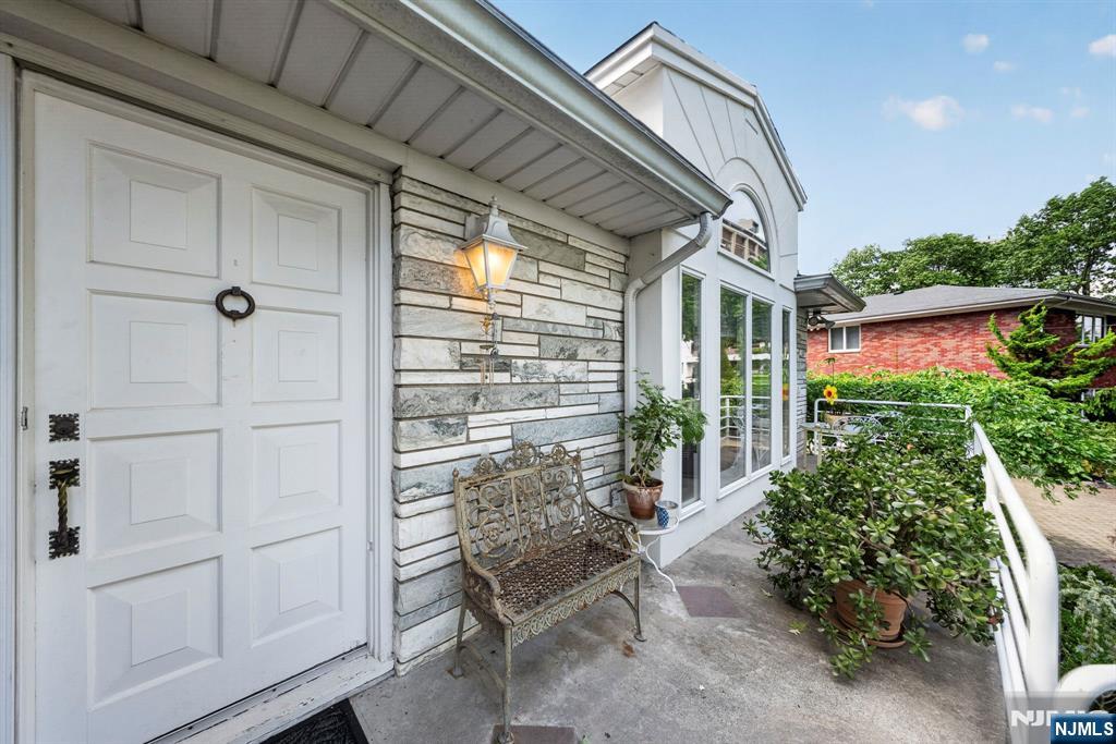 1230 Duncan Road