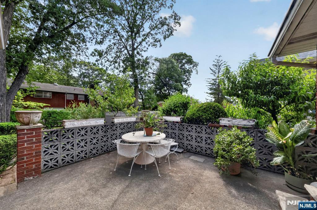 1230 Duncan Road