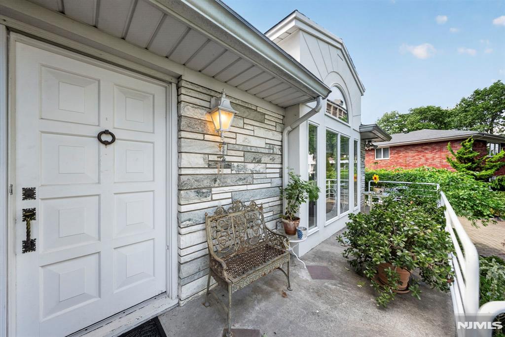 1230 Duncan Road