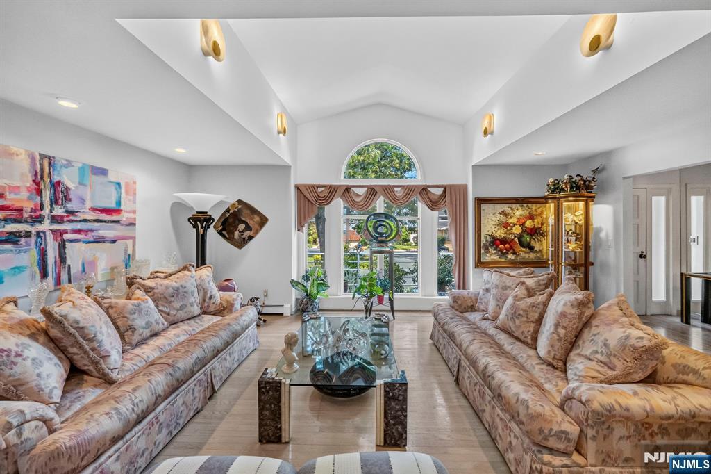 1230 Duncan Road