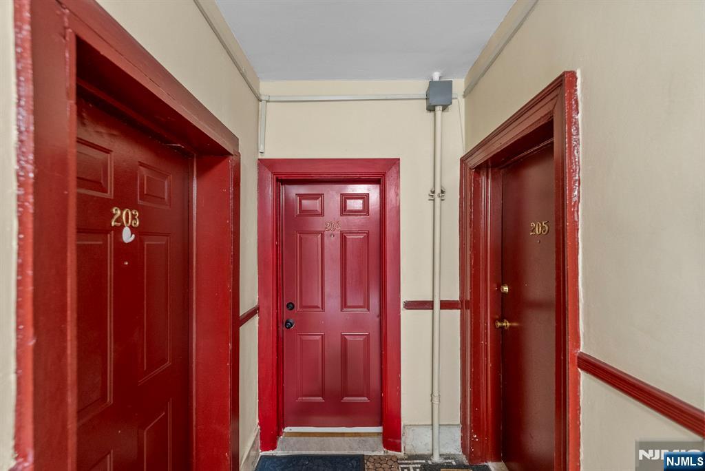 7508 Park Avenue 204