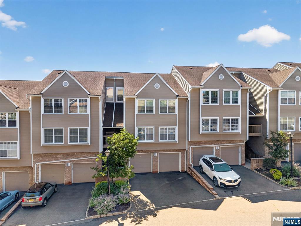 513 Windsor Drive