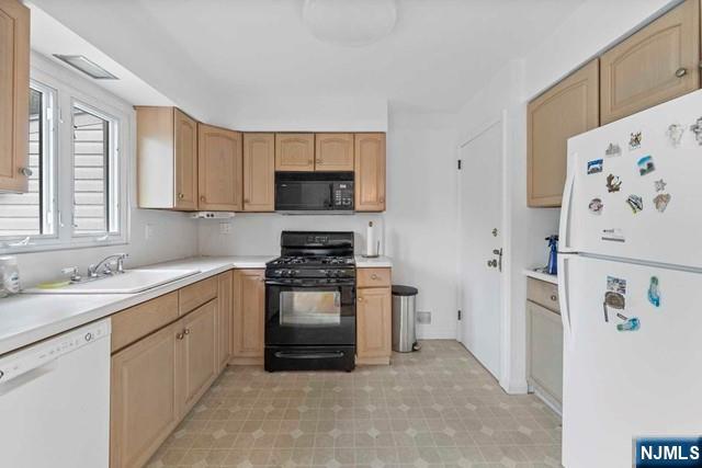 46 Daka Court